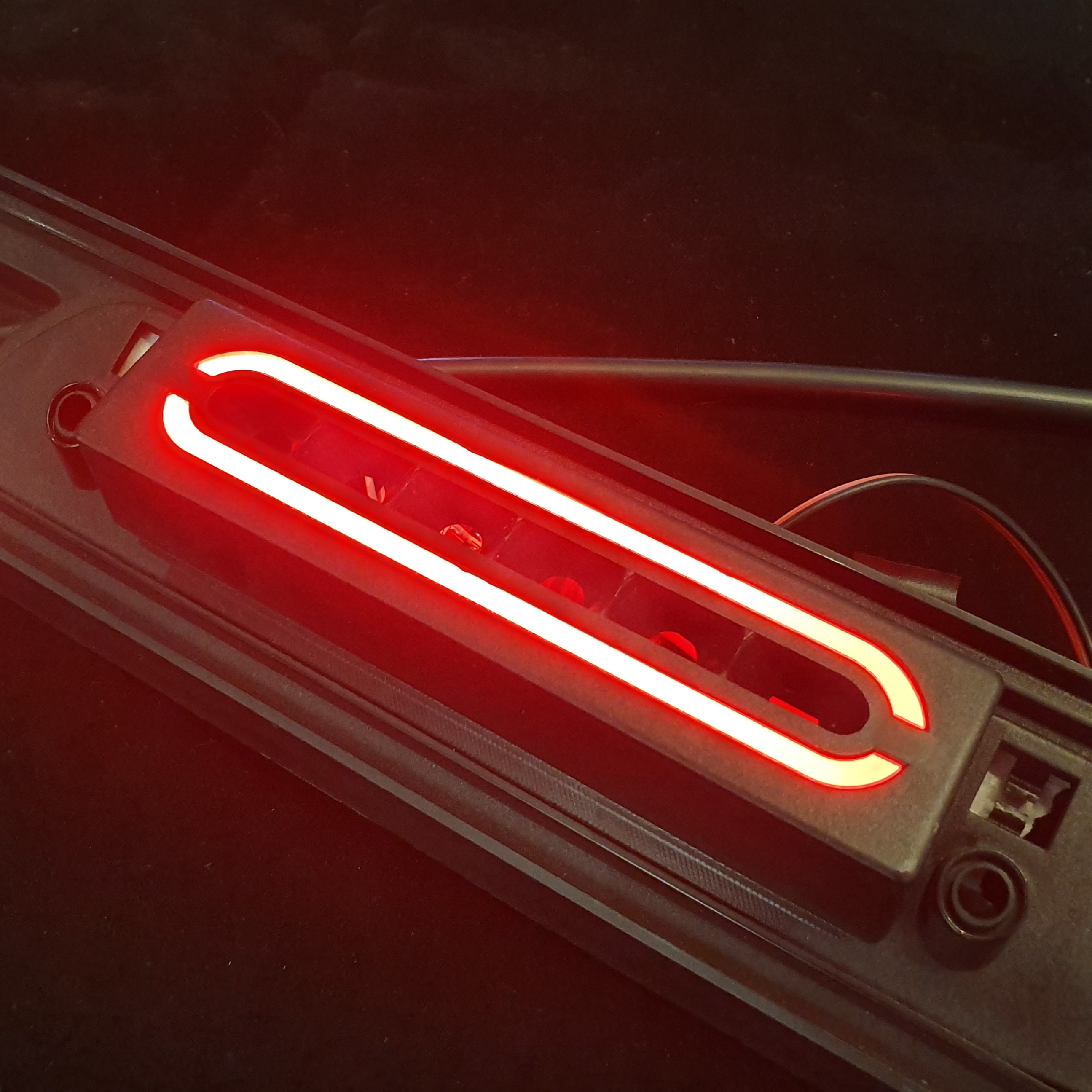 Automotive light guide plate